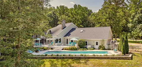 230 Breezy Pt, White Stone, VA 22578