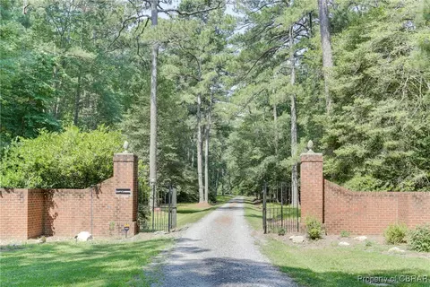 68 Preston Point Rd, Mathews, VA 23109 photo 2