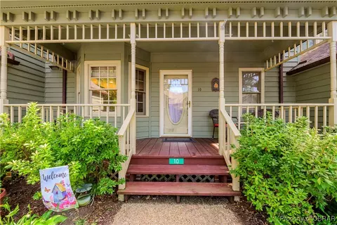 10 Heatherfield Ct #10, Kilmarnock, VA 22482