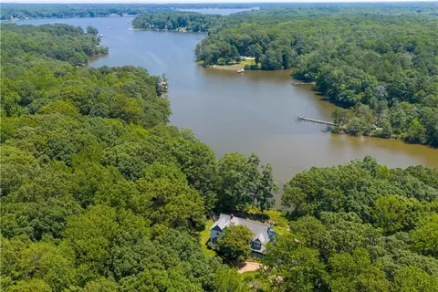 8218 Hell Neck Rd, Gloucester, VA 23061 photo 3