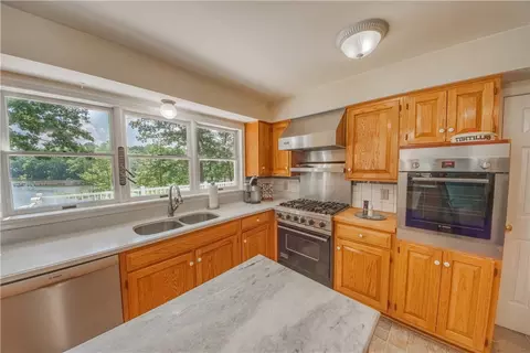 8218 Hell Neck Rd, Gloucester, VA 23061 photo 23
