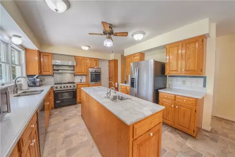 8218 Hell Neck Rd, Gloucester, VA 23061 photo 24