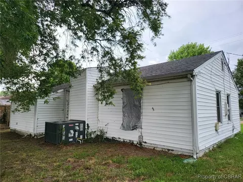 527 Price St, Hampton, VA 23663 photo 4