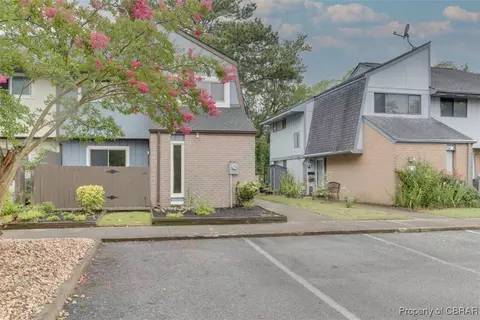 164 Lake One Dr, Hampton, VA 23666 photo 3