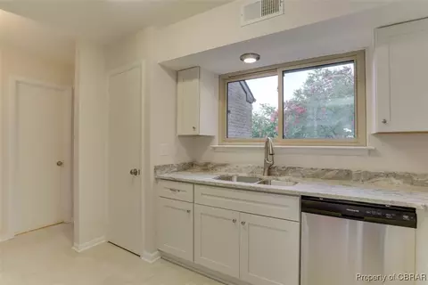 164 Lake One Dr, Hampton, VA 23666 photo 18