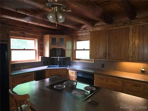 6916 Fox Mill Ct, Gloucester, VA 23061 photo 9
