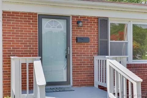 6 Linda Cir, Hampton, VA 23666 photo 5