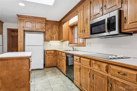 7489 Corr St, Gloucester, VA 23061 photo 18