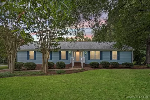 7489 Corr St, Gloucester, VA 23061