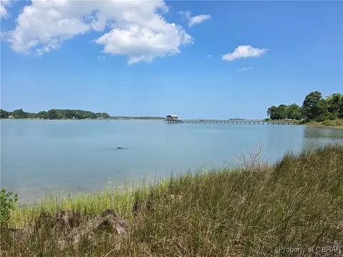 000 Horn Harbor Ave, New Point, VA 23125