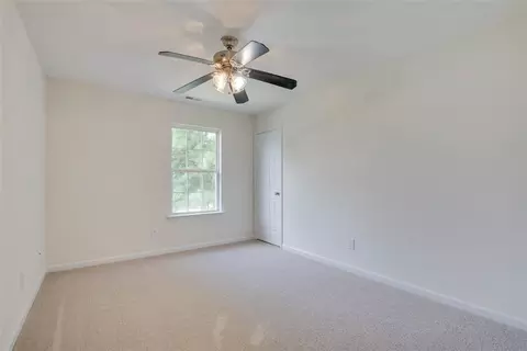 2 Hampshire Dr, Hampton, VA 23669 photo 31