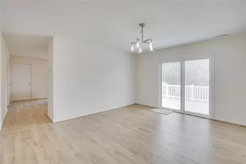 2 Hampshire Dr, Hampton, VA 23669 photo 11