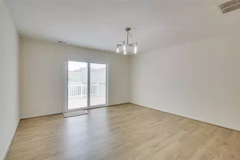 2 Hampshire Dr, Hampton, VA 23669 photo 14