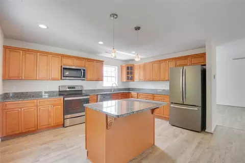 2 Hampshire Dr, Hampton, VA 23669 photo 16