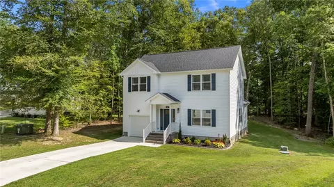 307 Highgate Dr, Hartfield, VA 23071