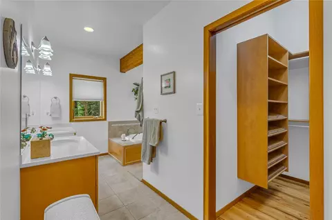 Bath - 560 Foxfield Ln, Lancaster, VA 22503 photo 1 of 6