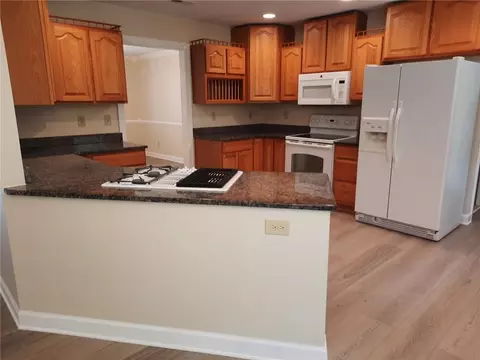 6563 Beaverdam Ln, Gloucester, VA 23061 photo 9