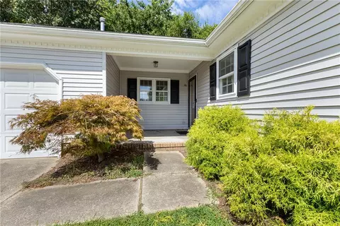16 Becouvarakis Ct, Hampton, VA 23669 photo 2