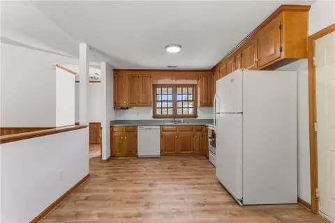 16 Becouvarakis Ct, Hampton, VA 23669 photo 6