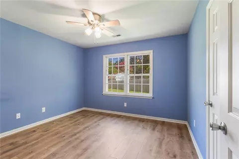 16 Becouvarakis Ct, Hampton, VA 23669 photo 11