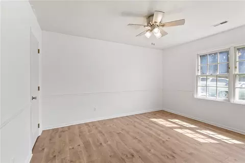 16 Becouvarakis Ct, Hampton, VA 23669 photo 14