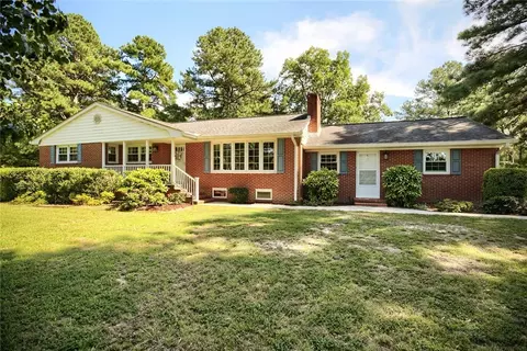 685 Lewis B Puller Memorial Hwy, Saluda, VA 23149