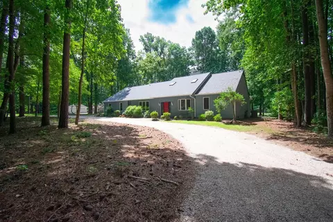 120 Fairway Dr, Irvington, VA 22480