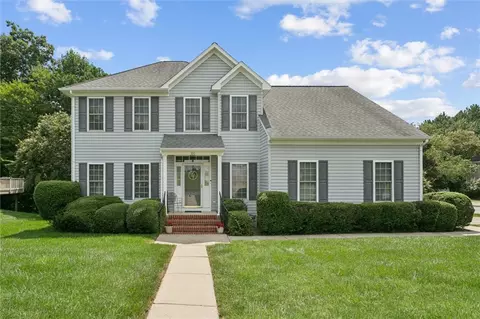 100 Bluffs Cir, Williamsburg, VA 23185
