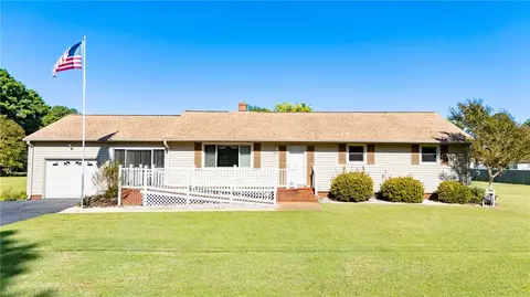 1975 Marshall Ln, Hayes, VA 23072