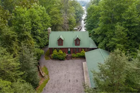 846 Twiggs Ferry Rd, Hartfield, VA 23071