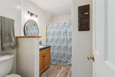 Bath - 5544 Glebe Hall Rd, Gloucester, VA 23061 photo 4 of 6