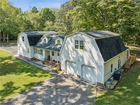 Exterior - 5544 Glebe Hall Rd, Gloucester, VA 23061 photo 12 of 12