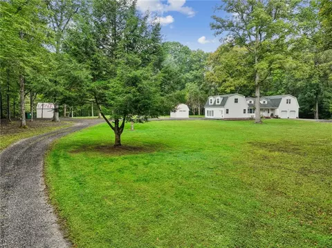 Exterior - 5544 Glebe Hall Rd, Gloucester, VA 23061 photo 7 of 12