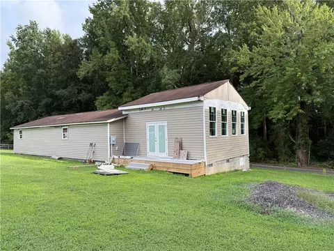 5323 Clay Bank Rd, Gloucester, VA 23061