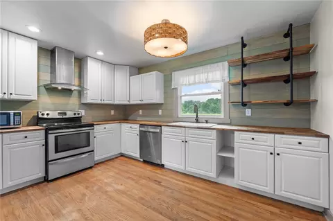 4651 Johns Point Rd, Gloucester, VA 23061 photo 14