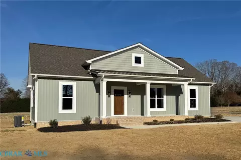 25 Betts View Ln, Burgess, VA 22432
