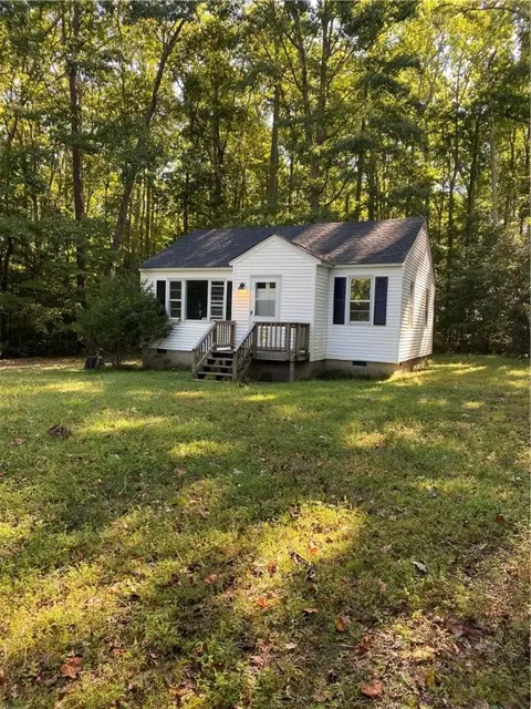 10877 Dancers Creek Rd, Gloucester, VA 23061