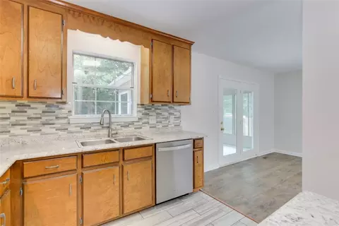 8 Langille Ct, Hampton, VA 23663 photo 18