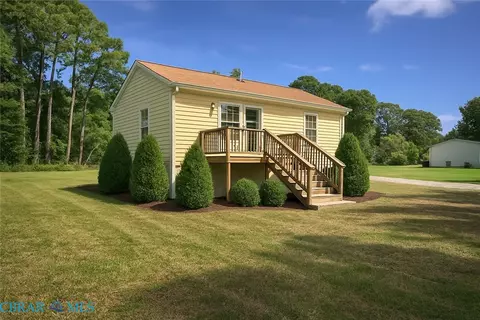 3000 Mill Point Rd, Hayes, VA 23072