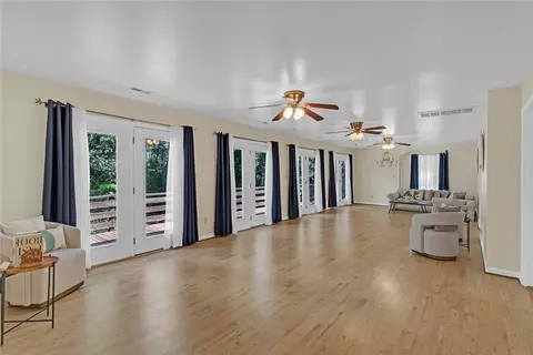 423 Kings Landing Rd, Onemo, VA 23130