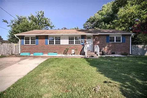 7 Maverick Ct, Hampton, VA 23669 photo 3