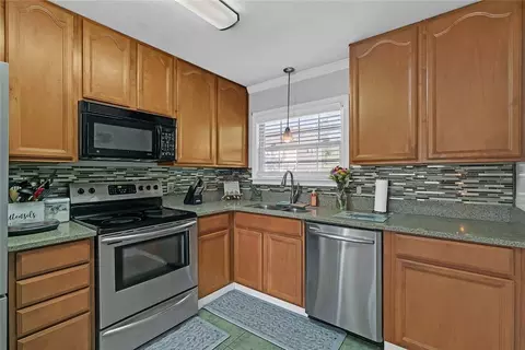 7 Maverick Ct, Hampton, VA 23669 photo 11