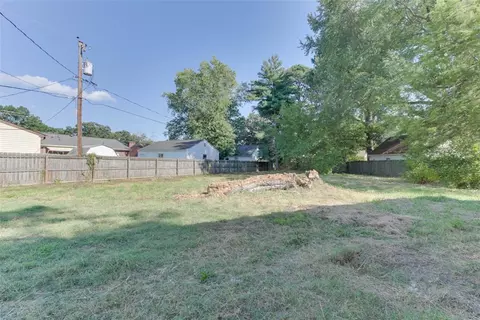 Exterior - 5 Marval Cir, Hampton, VA 23666 photo 5 of 8