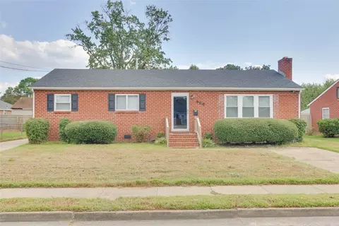 466 Fort Worth St, Hampton, VA 23669 photo 2