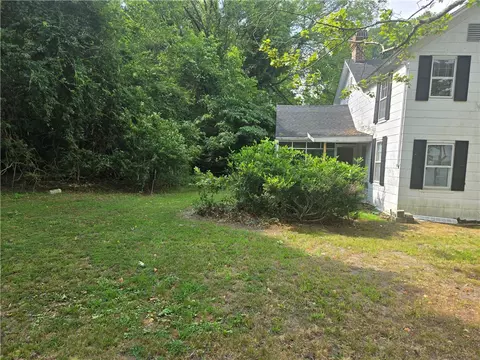 Exterior - 471 Dungeons Thicket Rd, White Stone, VA 22578 photo 2 of 6