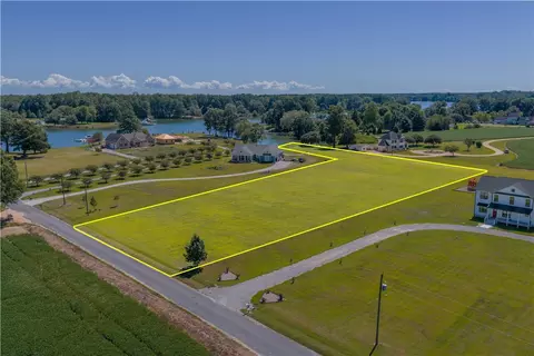 0 Sculling Oar Ln, Kilmarnock, VA 22482