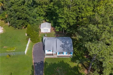 8855 Marlfield Rd, Gloucester, VA 23061 photo 3