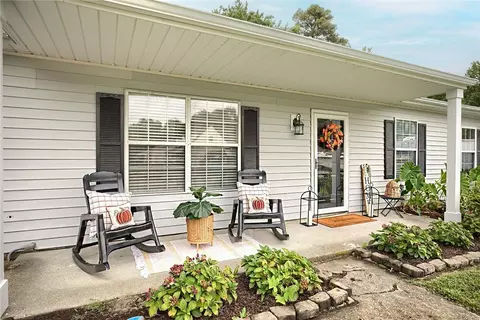 6352 New Pines Dr, Hayes, VA 23072