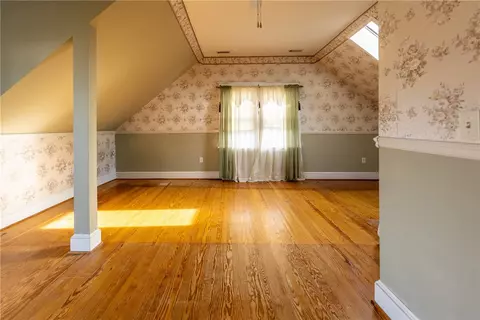 Bedroom - 21 Summers Ln, White Stone, VA 22578 photo 2 of 6