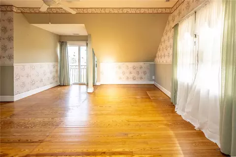 Bedroom - 21 Summers Ln, White Stone, VA 22578 photo 3 of 6